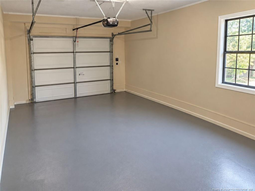 737 Maxine Street - Photo 9