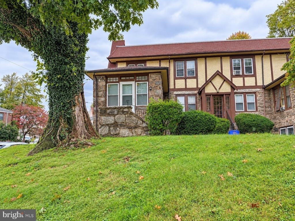 6601 Blakemore - Photo 2