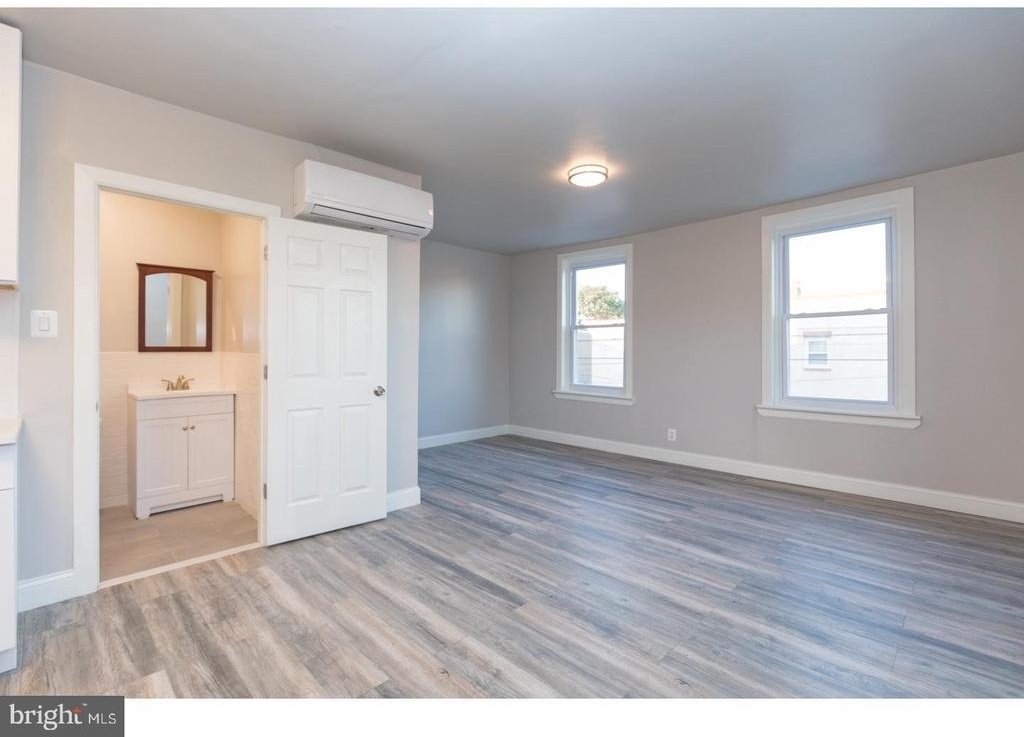 2434 E Dauphin Street - Photo 2