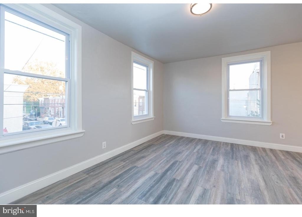 2434 E Dauphin Street - Photo 6