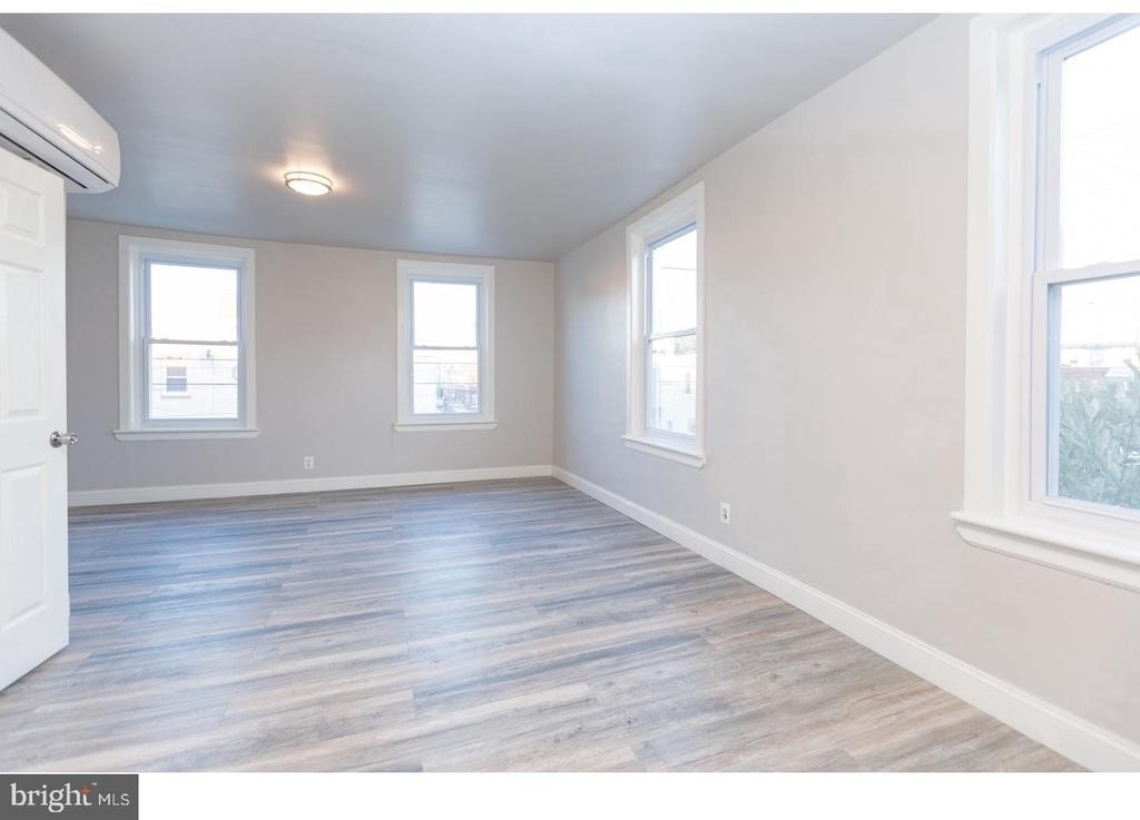 2434 E Dauphin Street - Photo 8