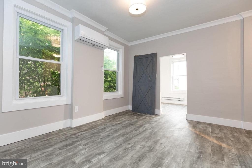 2434 E Dauphin Street - Photo 3