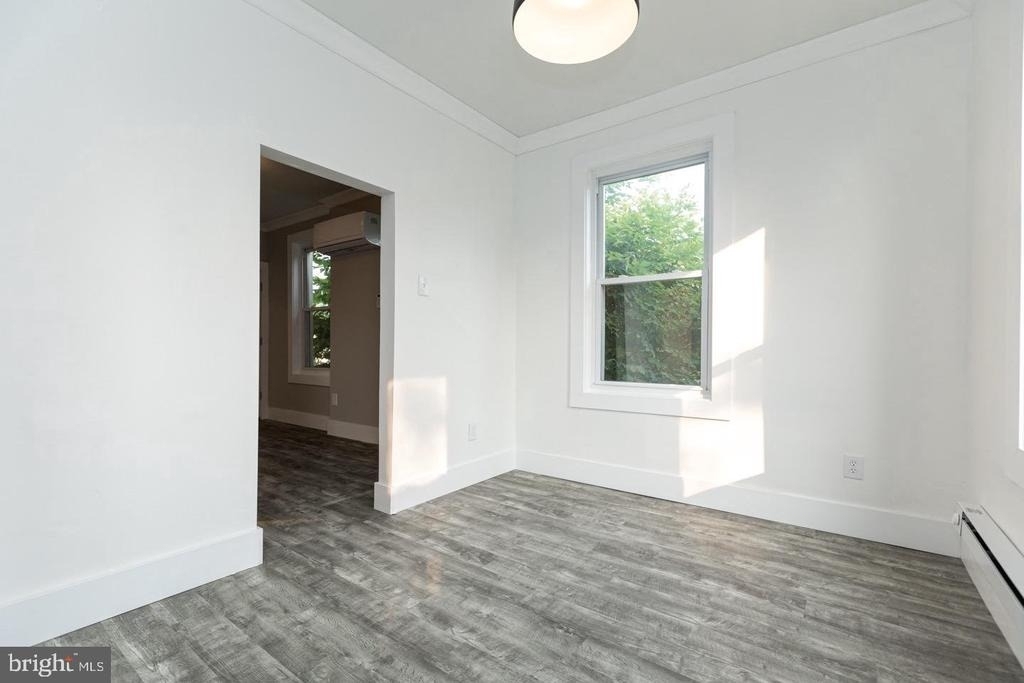 2434 E Dauphin Street - Photo 10
