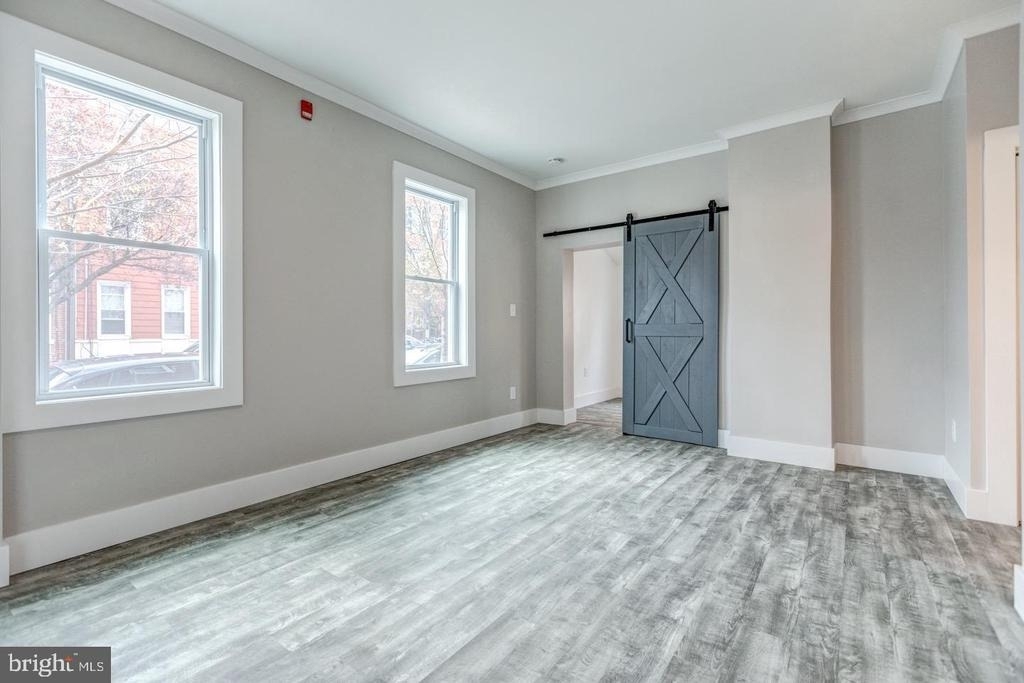 2434 E Dauphin Street - Photo 11