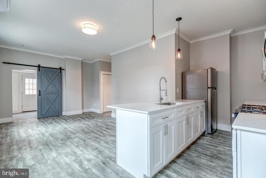 2434 E Dauphin Street - Photo 2