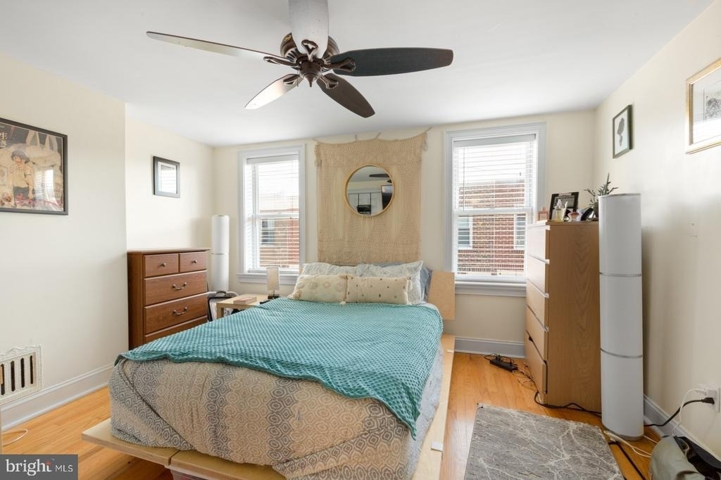 824 N Judson Street - Photo 17