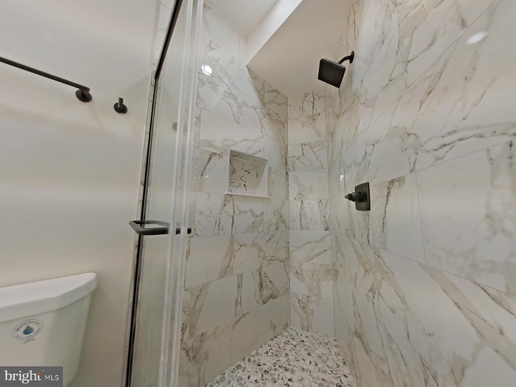 1822 Ridge Avenue - Photo 17