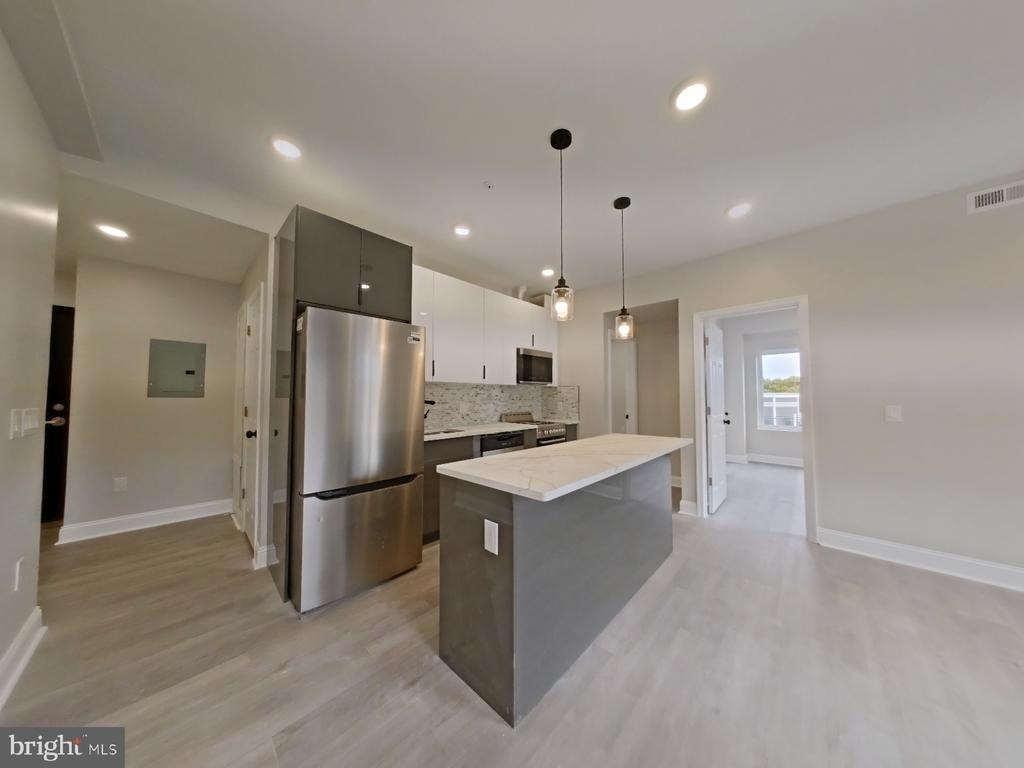 1822 Ridge Avenue - Photo 9