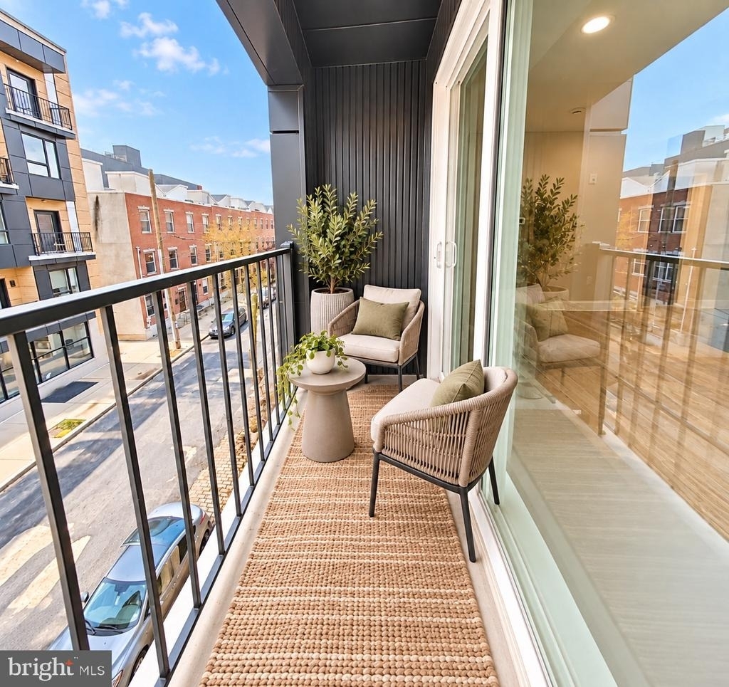 1822 Ridge Avenue - Photo 4