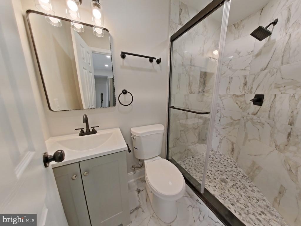 1822 Ridge Avenue - Photo 15