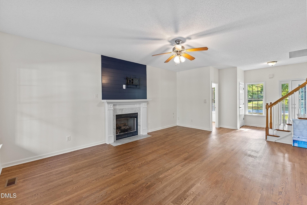 223 Presley Boulevard - Photo 16