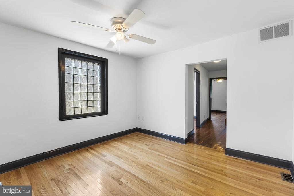 943 E Passyunk Avenue - Photo 11