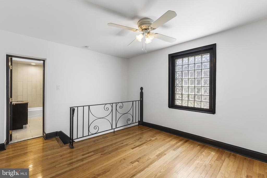 943 E Passyunk Avenue - Photo 12