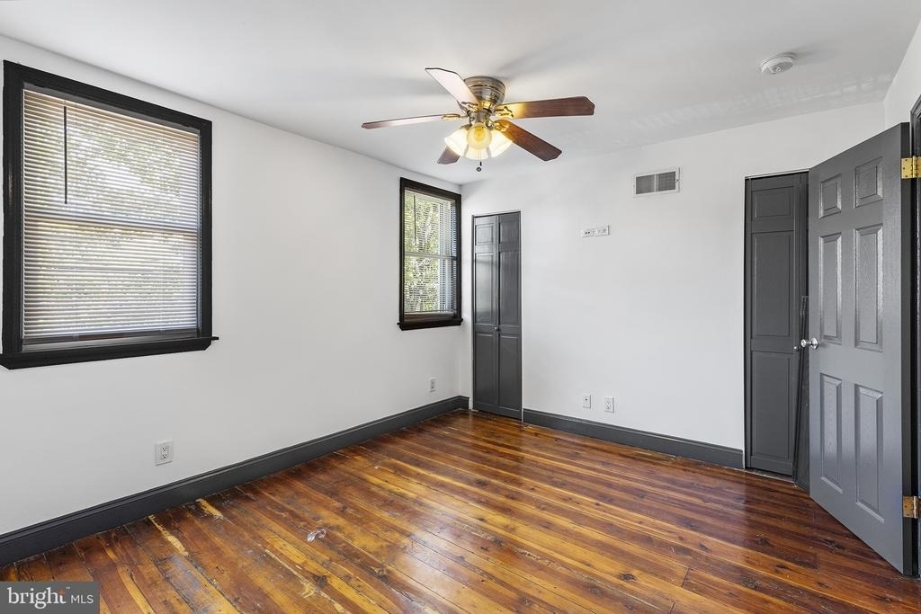 943 E Passyunk Avenue - Photo 18