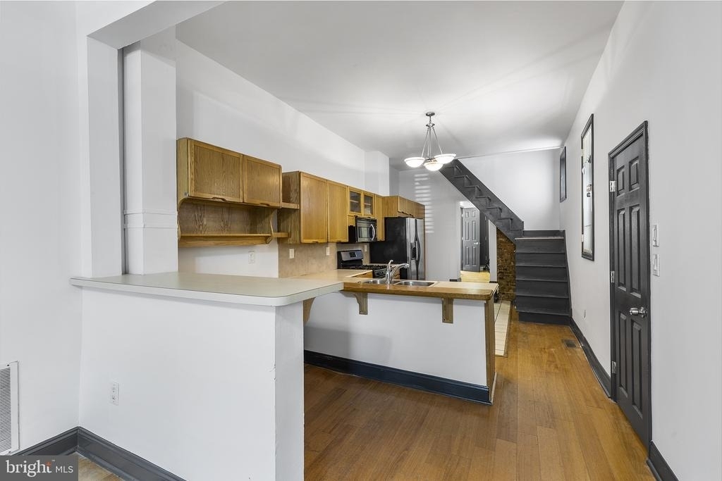 943 E Passyunk Avenue - Photo 4