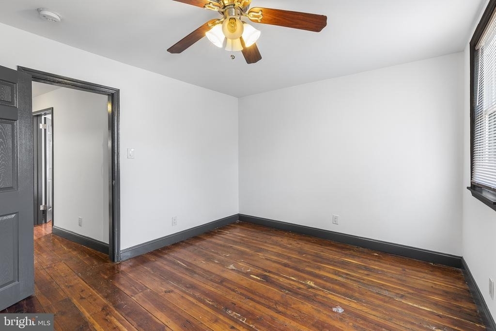 943 E Passyunk Avenue - Photo 19