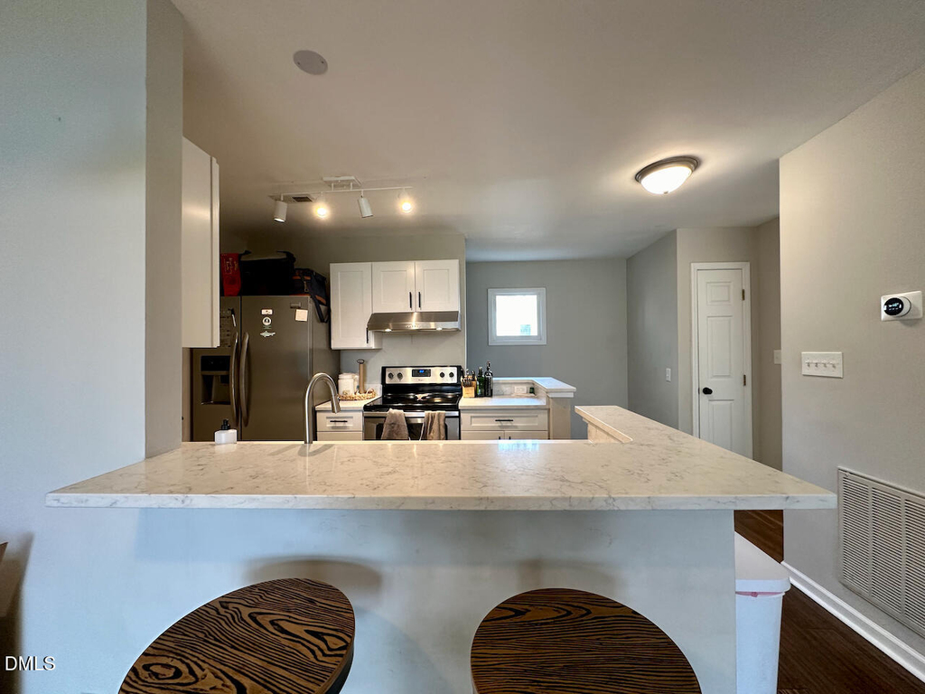 1050 Washington Street - Photo 3