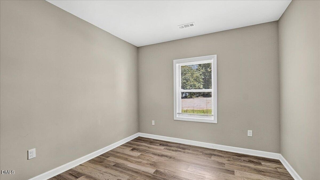 415 Spring Court - Photo 6
