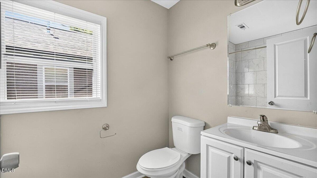 415 Spring Court - Photo 9