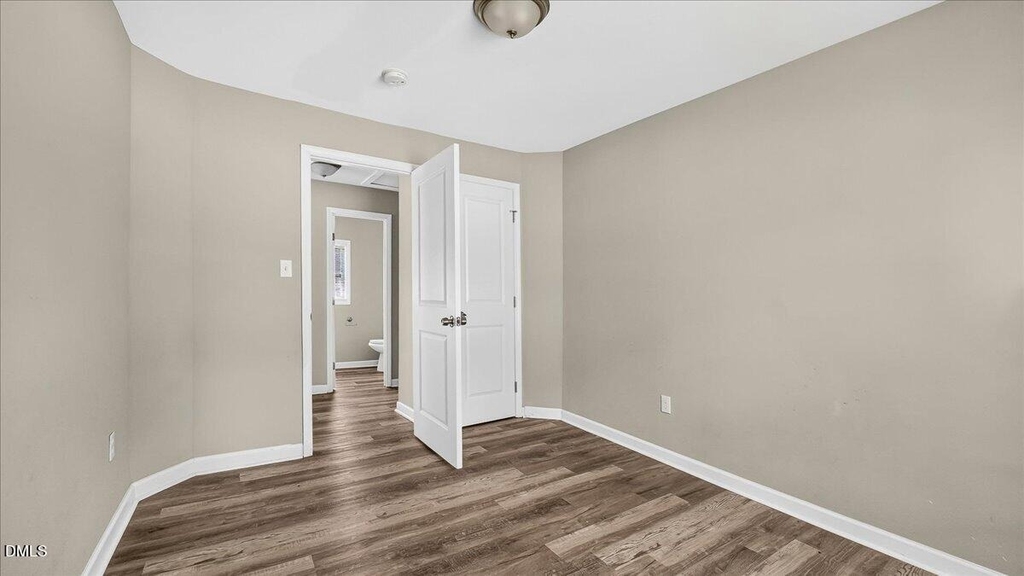 415 Spring Court - Photo 7