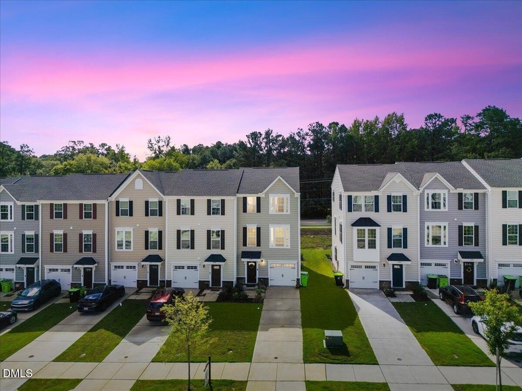 6620 Pathfinder Way - Photo 0