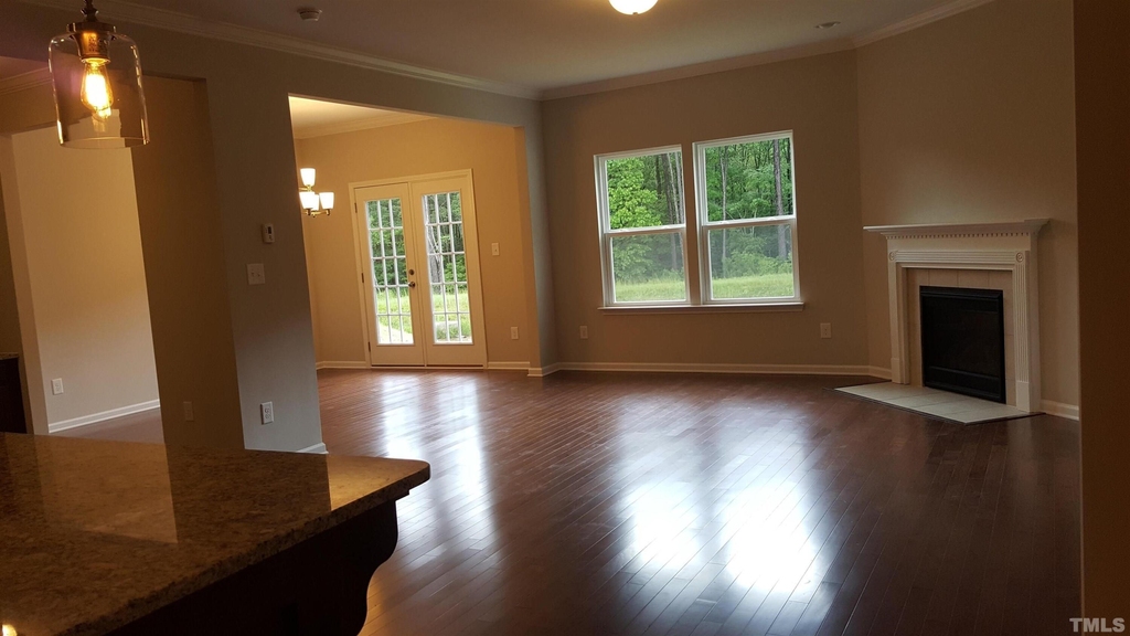 216 Hamlet Place - Photo 5
