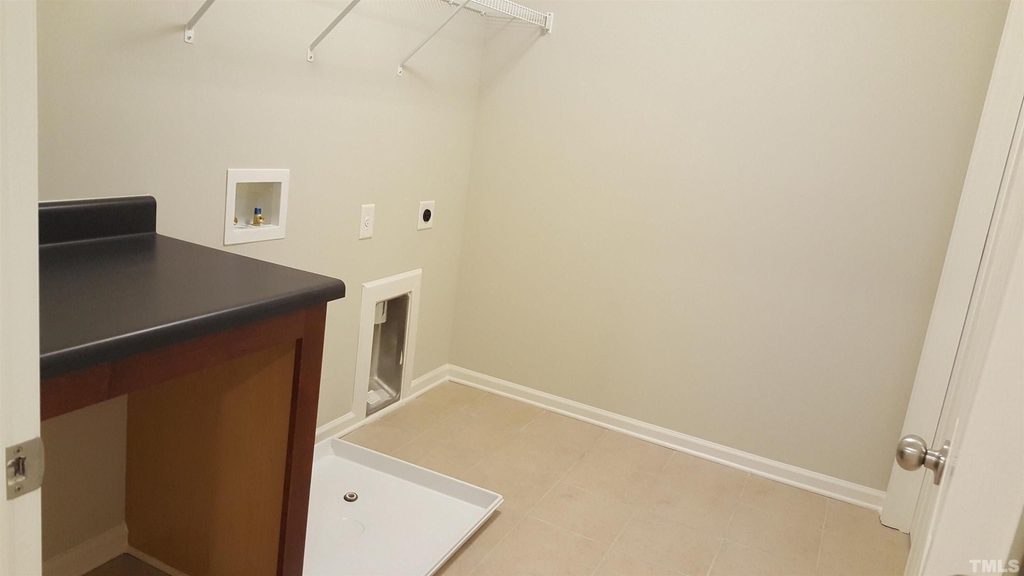 216 Hamlet Place - Photo 15