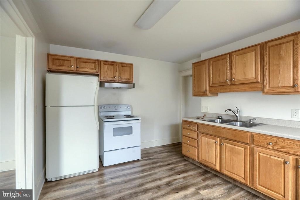 322 S Railroad Street - Photo 7