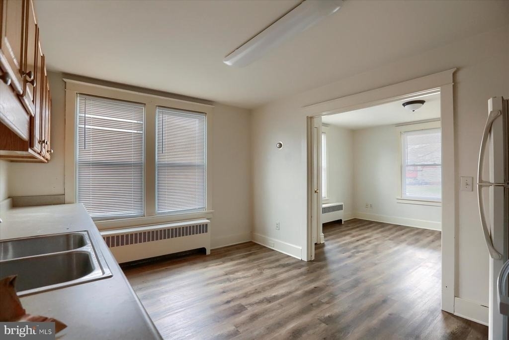 322 S Railroad Street - Photo 9