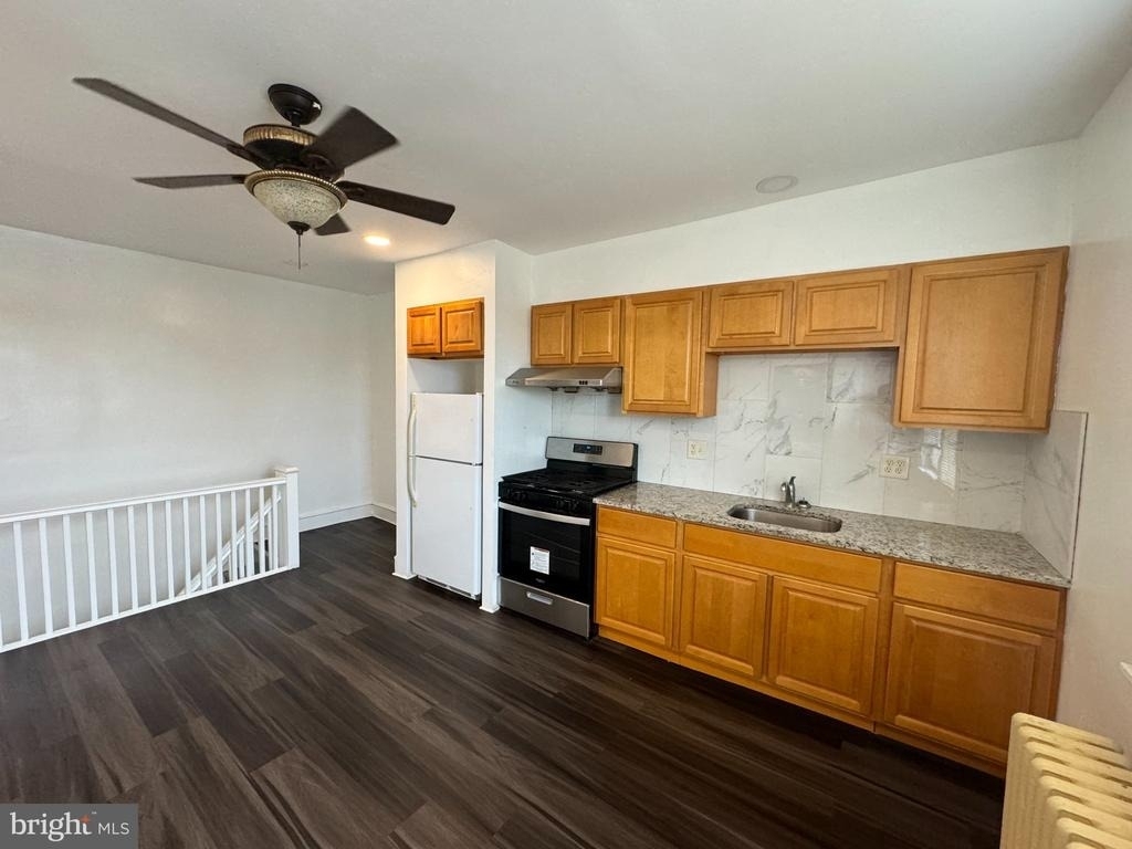 98 Lamport Road - Photo 1