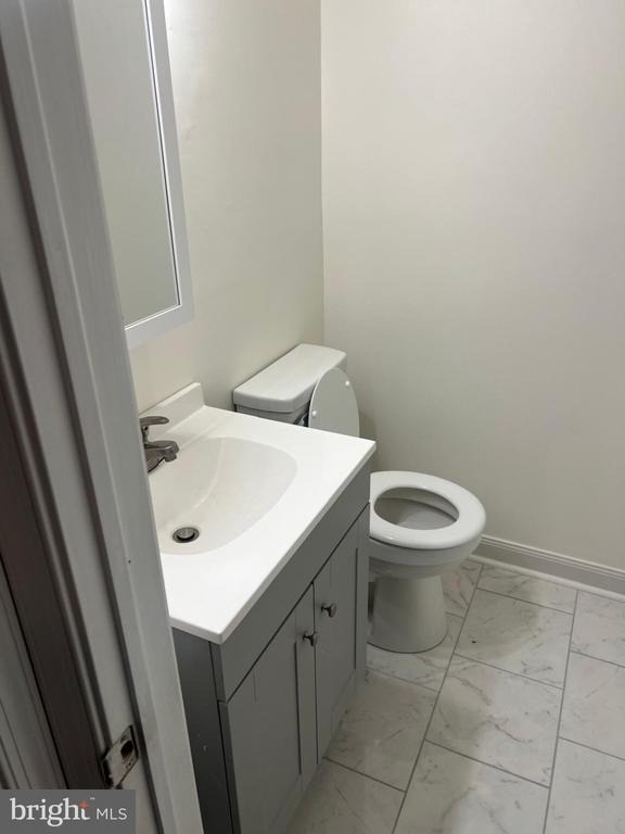 319 W 21st Street - Photo 7