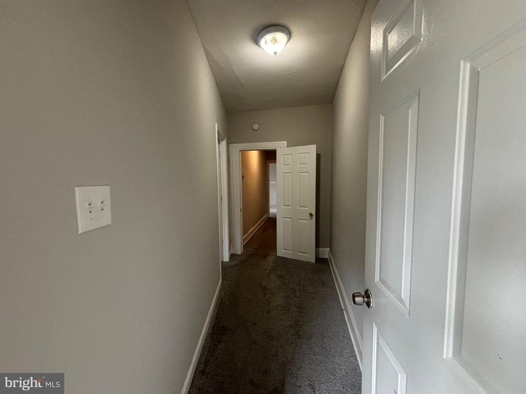 10 First Street - Photo 2