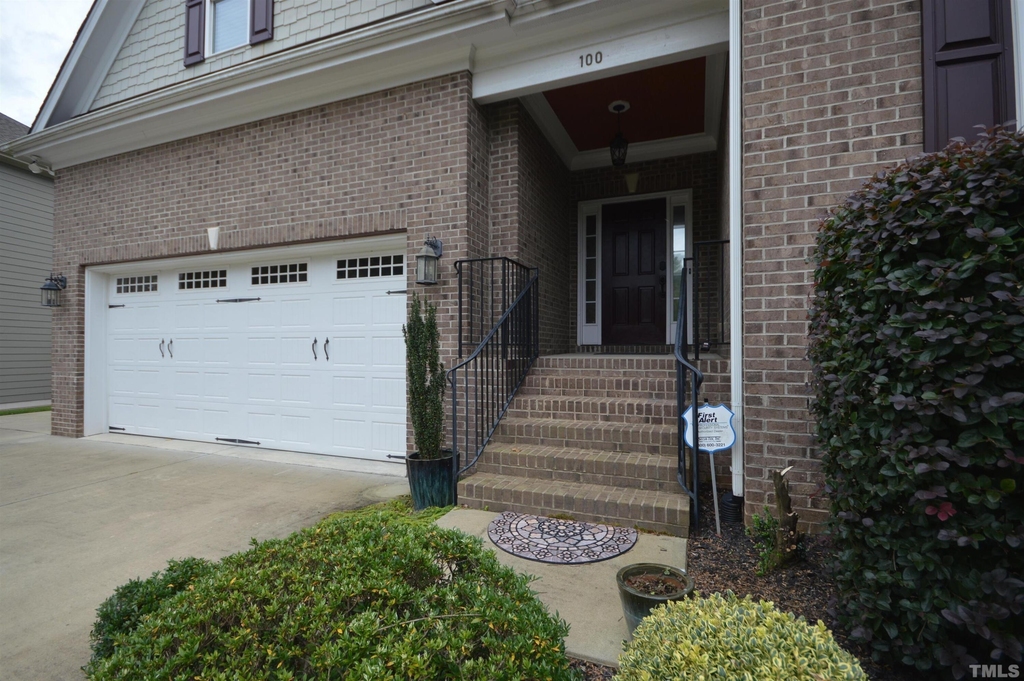 100 Shadow Mist Court - Photo 2