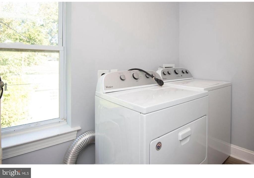 217 W Lancaster Avenue - Photo 9