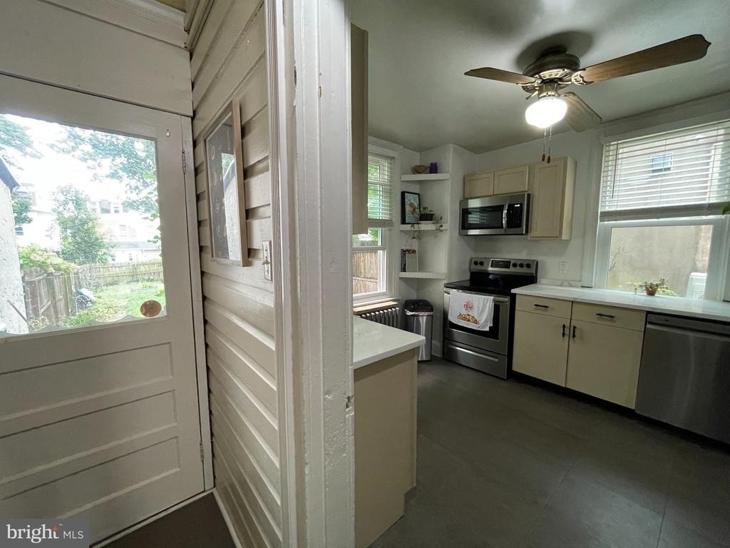 230 Morgan Street - Photo 14
