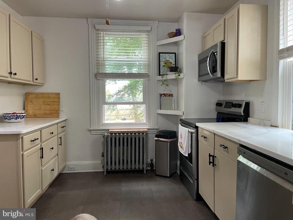230 Morgan Street - Photo 11