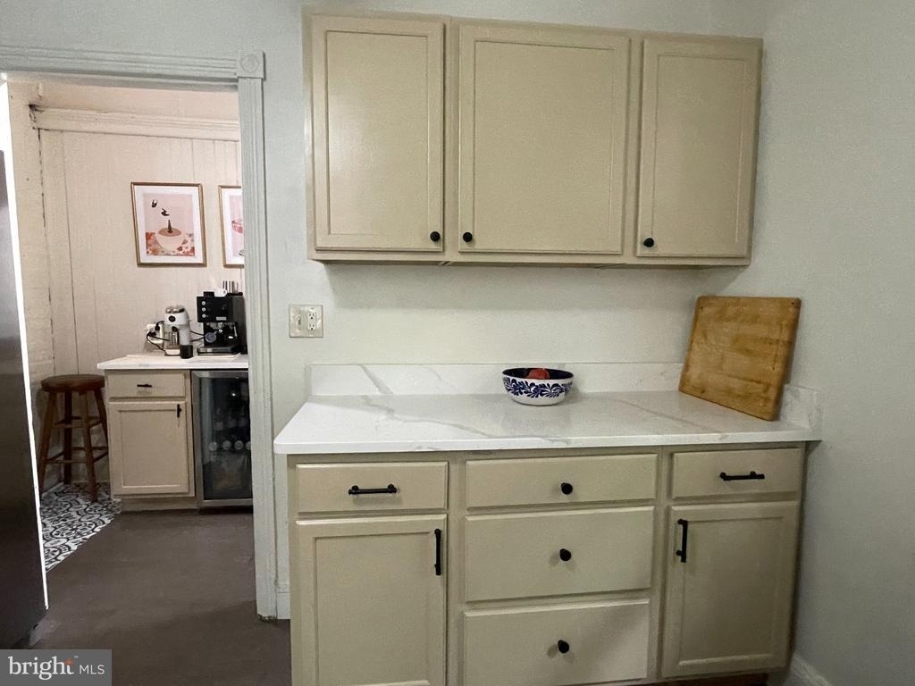 230 Morgan Street - Photo 13