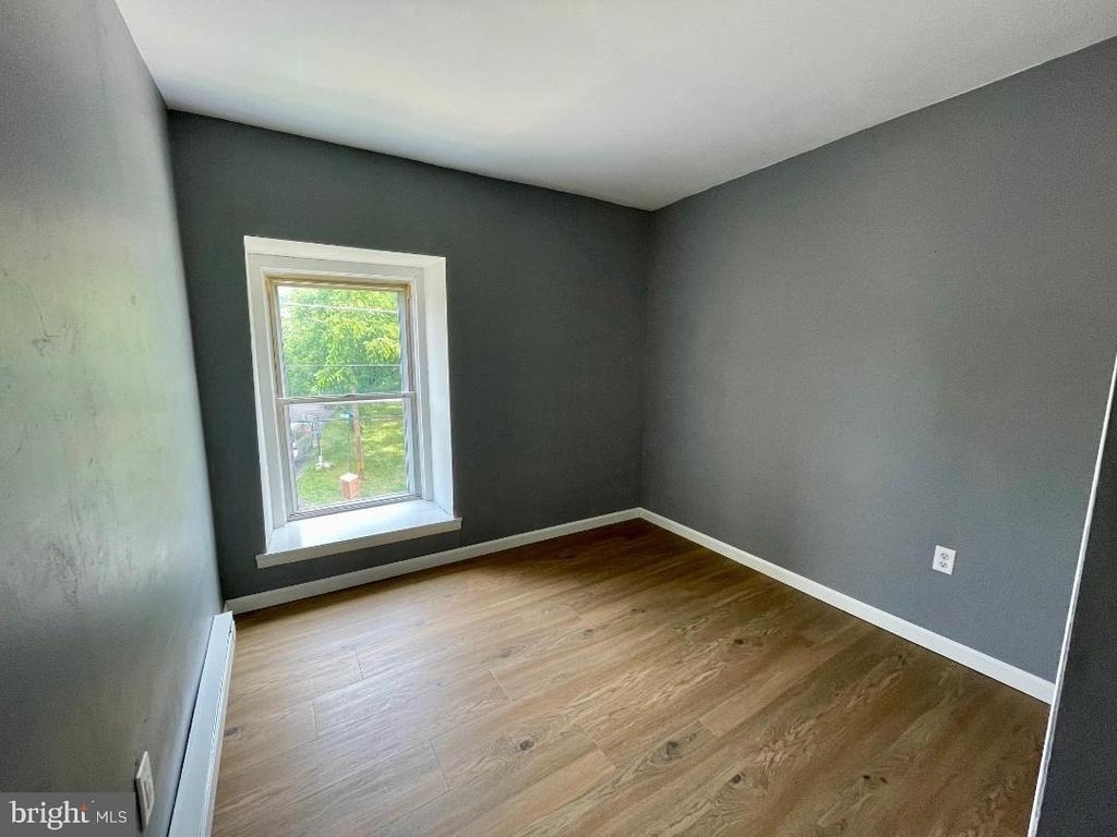 904 Main Street - Photo 2
