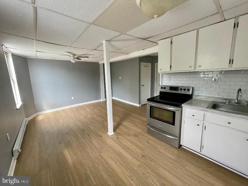 904 Main Street - Photo 1