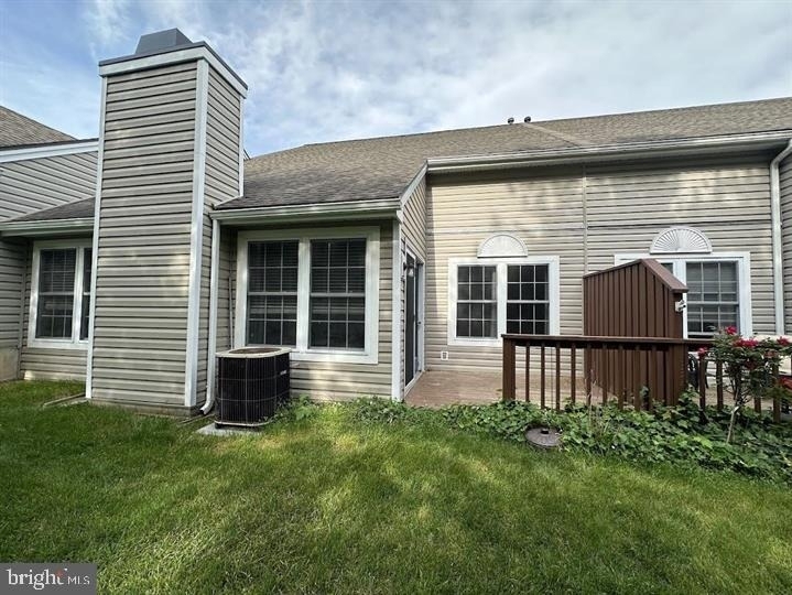 163 Hawthorne Court - Photo 35
