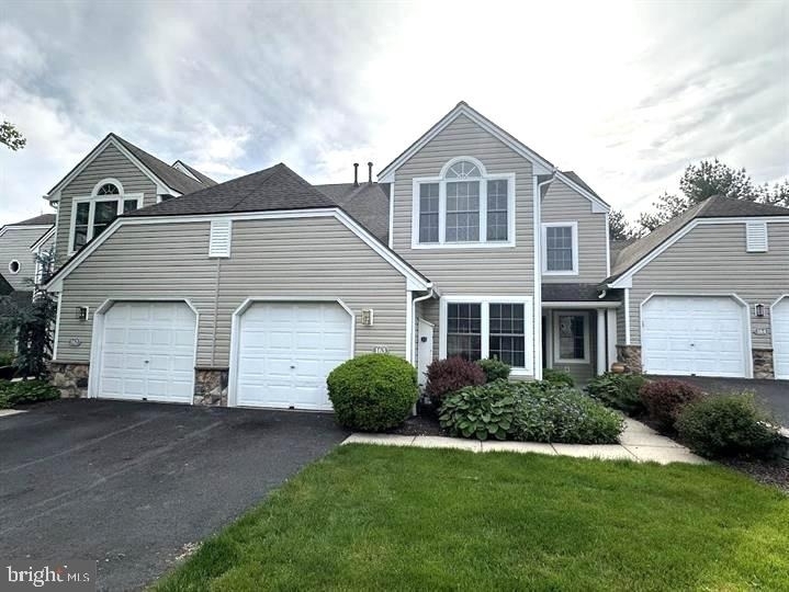 163 Hawthorne Court - Photo 0