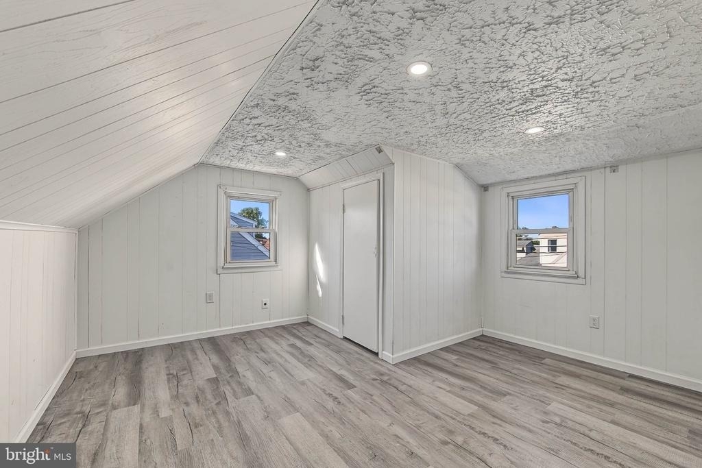 209 Union Avenue - Photo 16