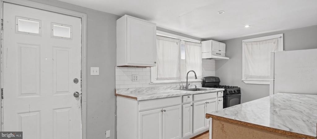 709 E Main Street E - Photo 4