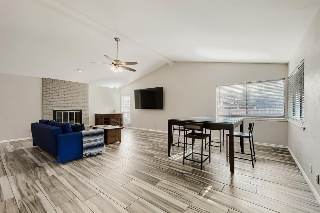 1300 Neans Dr - Photo 4