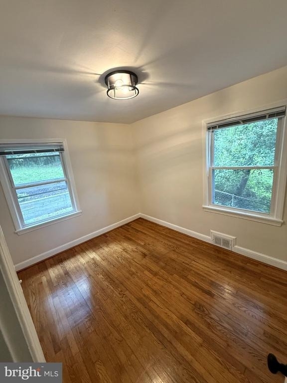 9704 Lorain Avenue - Photo 9