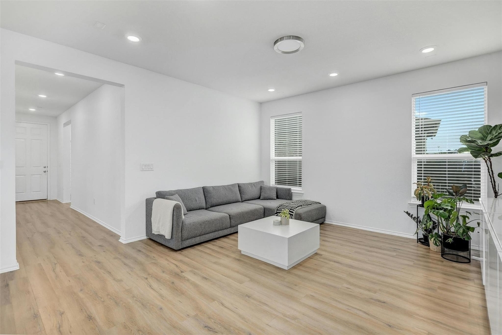 169 Kulmbacher Dr - Photo 4