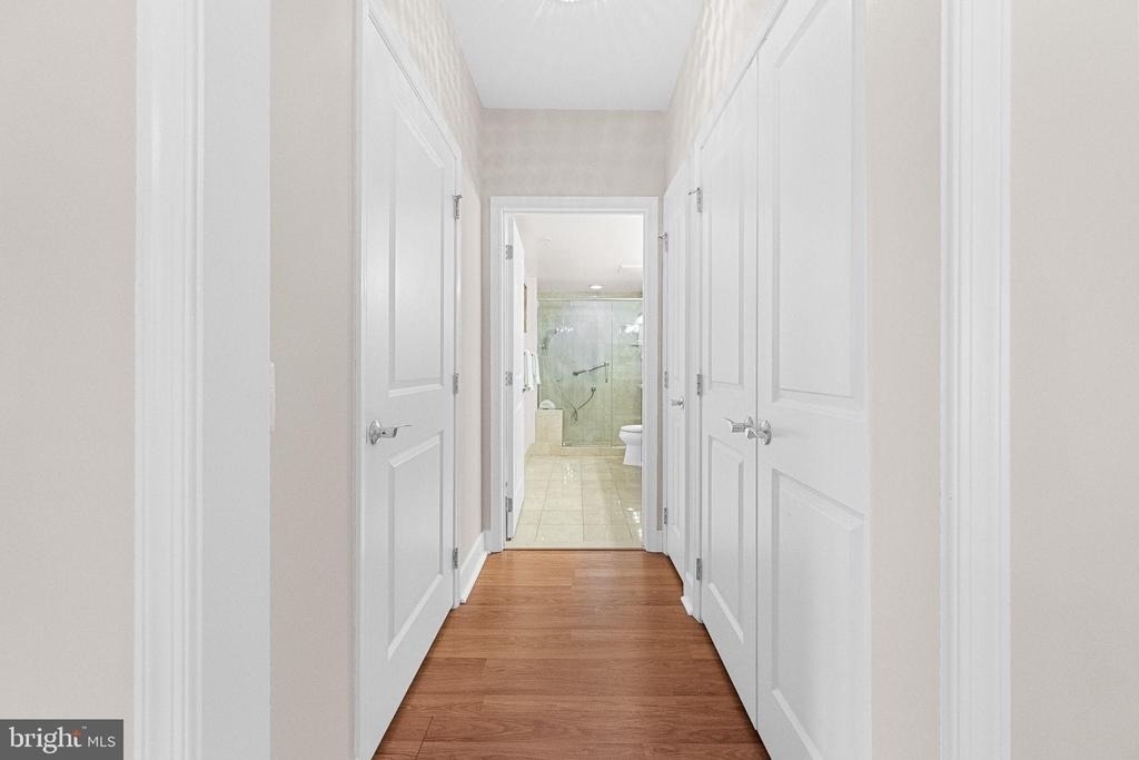 7710 Woodmont Avenue - Photo 31