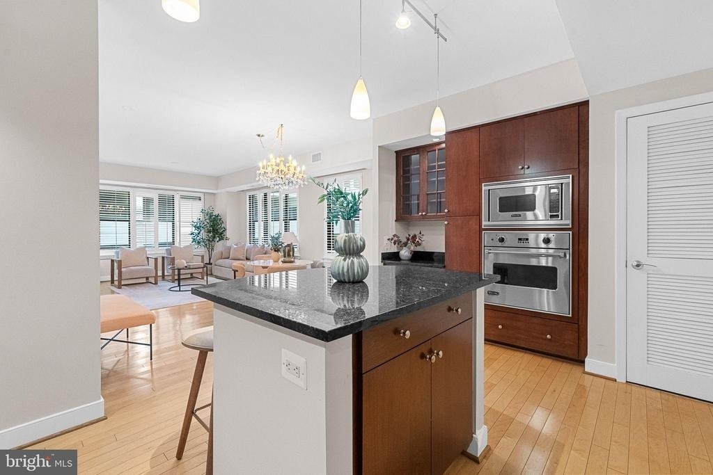 7710 Woodmont Avenue - Photo 22