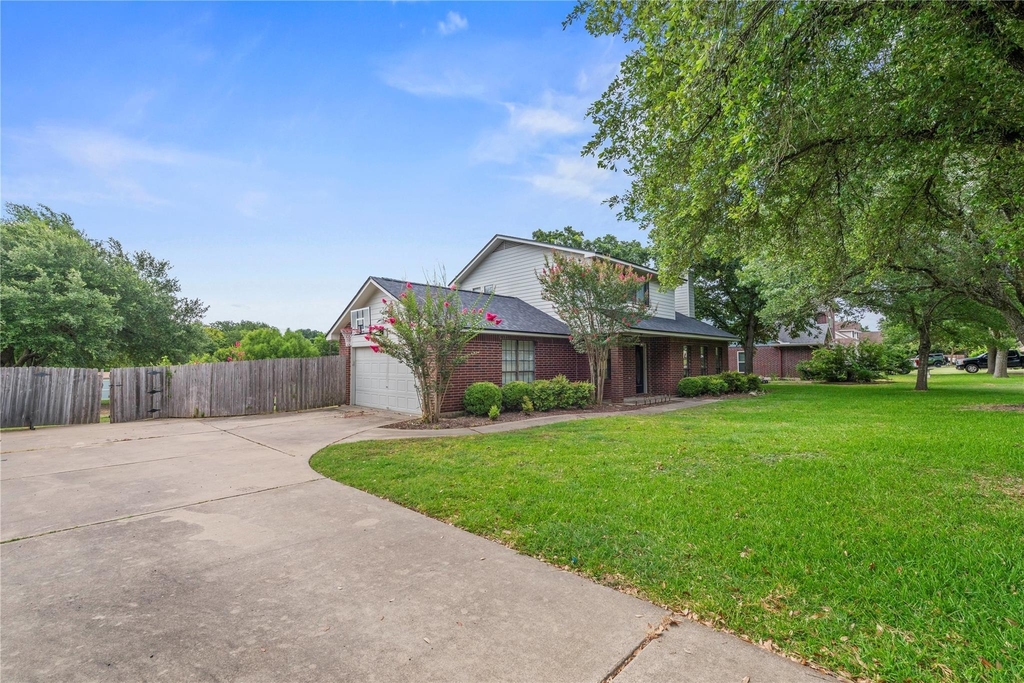 1329 Quail Ravine - Photo 1