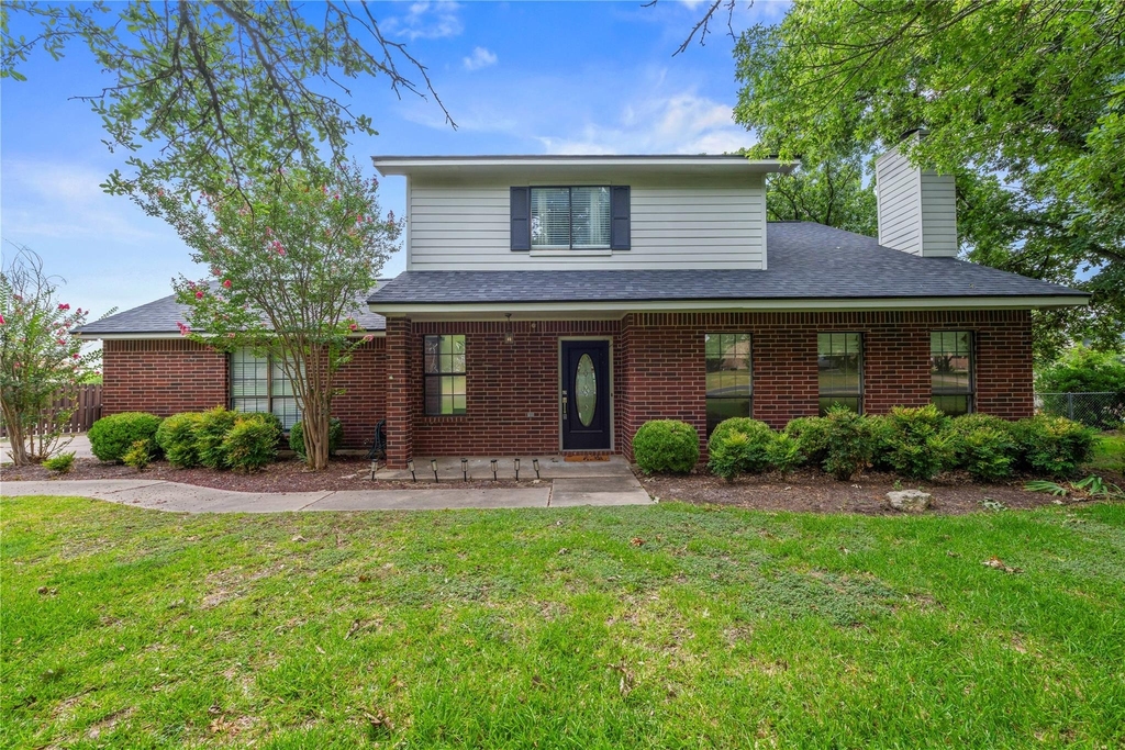 1329 Quail Ravine - Photo 0